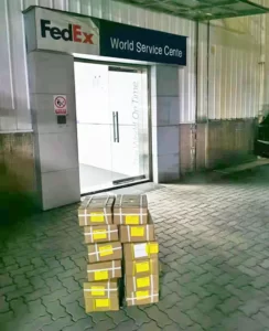 FedEx magnet