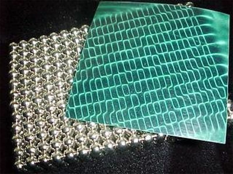 Magnetic View Film