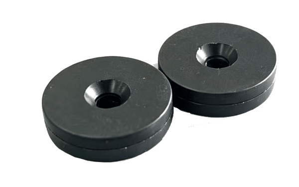 Plastic encapsulated magnet